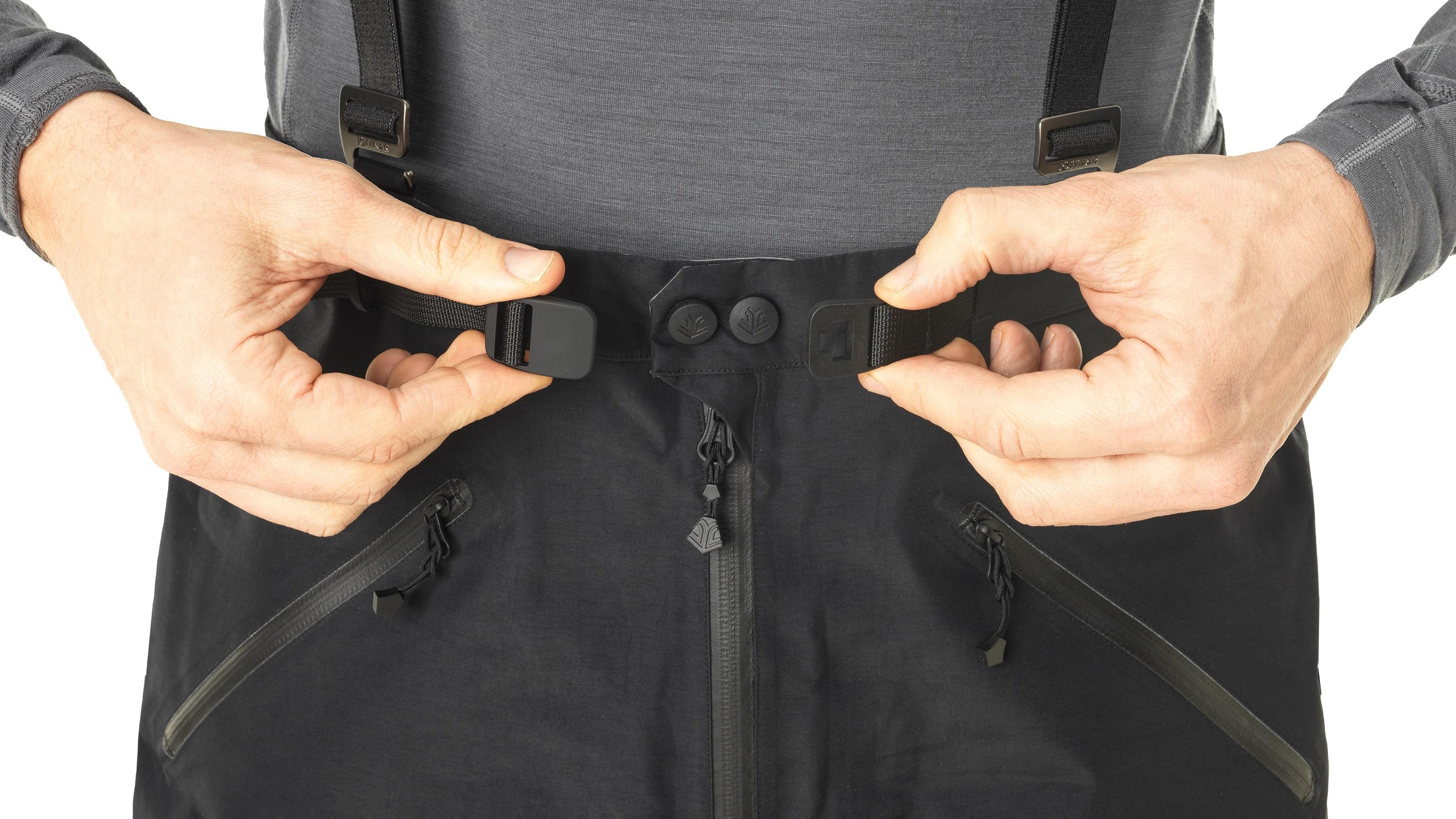 tech:Adjustable integrated waist belt and double-studded waistband for optimal comfort, adjustment and security.